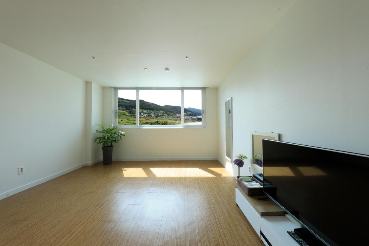 Doya Hotel Geoje Exteriör bild