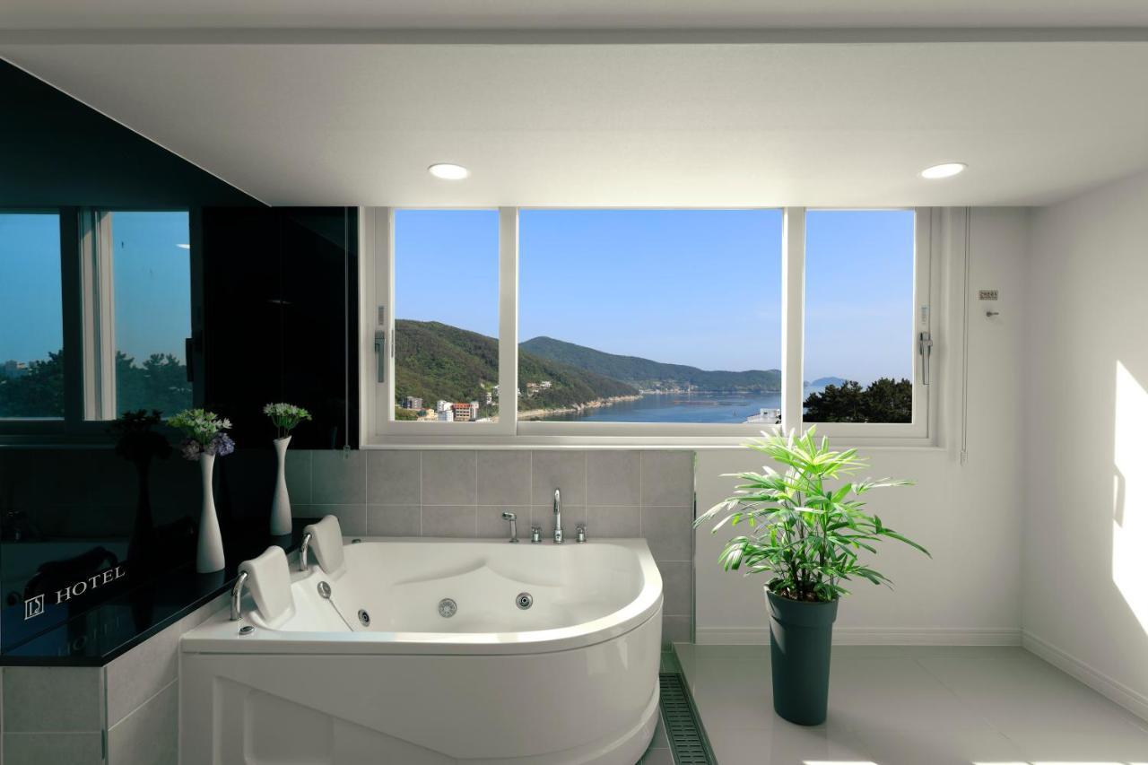 Doya Hotel Geoje Exteriör bild