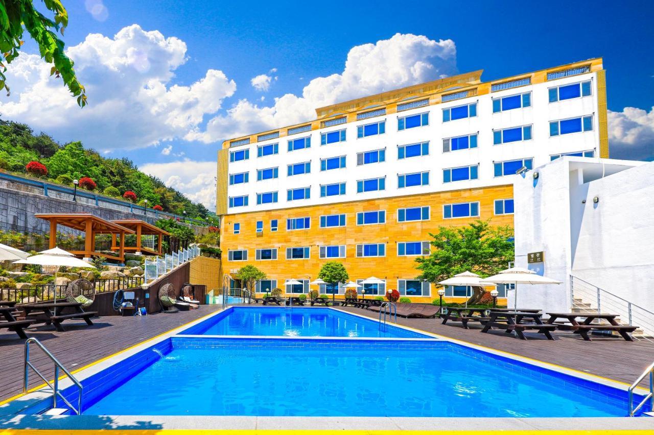 Doya Hotel Geoje Exteriör bild