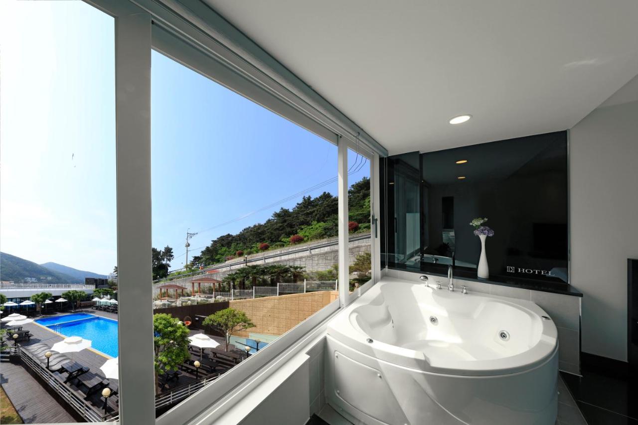 Doya Hotel Geoje Exteriör bild
