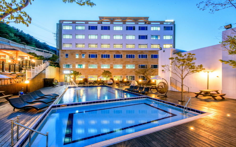 Doya Hotel Geoje Exteriör bild